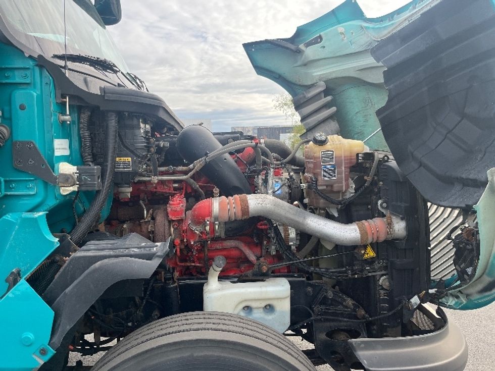 Day Cab Tractor-Heavy Duty Tractors-International-2019-LT625-Toronto-ON-601,975\n\t\tkm-$ 29,500 - Image 15