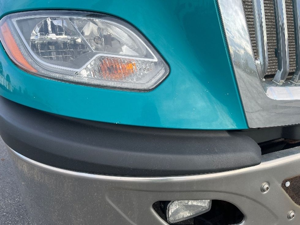 Day Cab Tractor-Heavy Duty Tractors-International-2019-LT625-Toronto-ON-601,975\n\t\tkm-$ 29,500 - Image 18