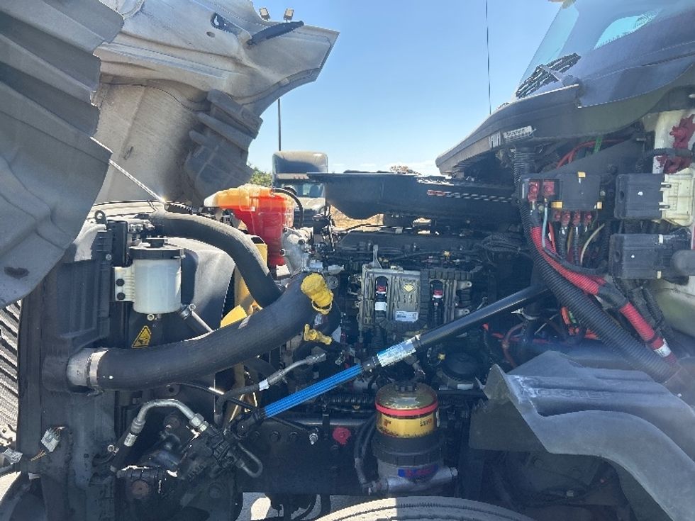 Day Cab Tractor-Heavy Duty Tractors-International-2019-LT625-Torrance-CA-144,821\n\t\tmiles-$ 28,750 - Image 16