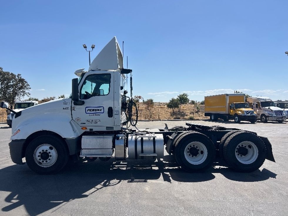 Day Cab Tractor-Heavy Duty Tractors-International-2019-LT625-Torrance-CA-144,821\n\t\tmiles-$ 28,750 - Image 4