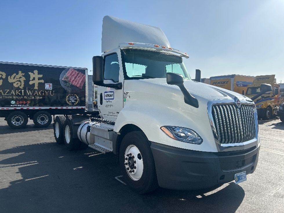 Day Cab Tractor-Heavy Duty Tractors-International-2019-LT625-Torrance-CA-188,907\n\t\tmiles-$ 27,500 - Image 1