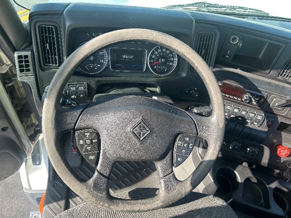 Day Cab Tractor-Heavy Duty Tractors-International-2019-LT625-Torrance-CA-188,907\n\t\tmiles-$ 27,500 - Image 11