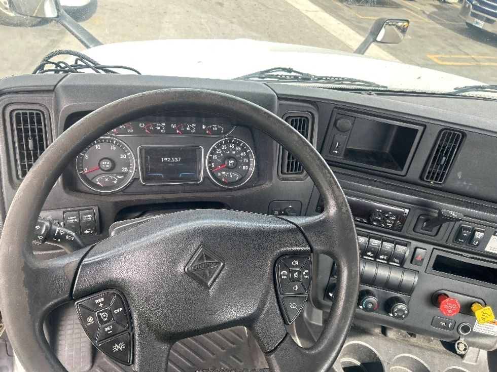 Day Cab Tractor-Heavy Duty Tractors-International-2019-LT625-Torrance-CA-193,717\n\t\tmiles-$ 29,000 - Image 10