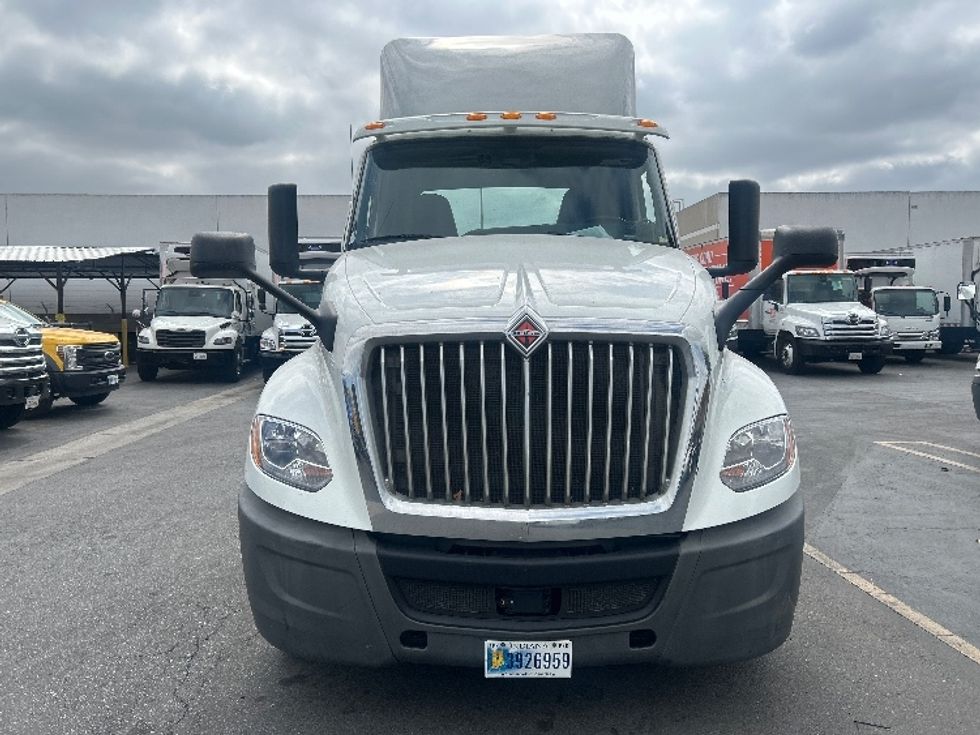 Day Cab Tractor-Heavy Duty Tractors-International-2019-LT625-Torrance-CA-193,717\n\t\tmiles-$ 29,000 - Image 2