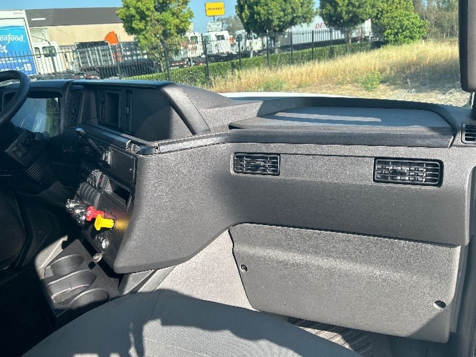 Day Cab Tractor-Heavy Duty Tractors-International-2019-LT625-Torrance-CA-198,264\n\t\tmiles-$ 31,750 - Image 13