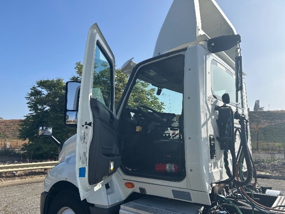 Day Cab Tractor-Heavy Duty Tractors-International-2019-LT625-Torrance-CA-198,264\n\t\tmiles-$ 31,750 - Image 9