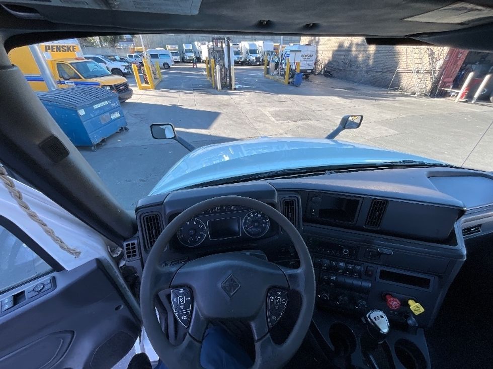 Day Cab Tractor-Heavy Duty Tractors-International-2019-LT625-Torrance-CA-200,802\n\t\tmiles-$ 23,750 - Image 11