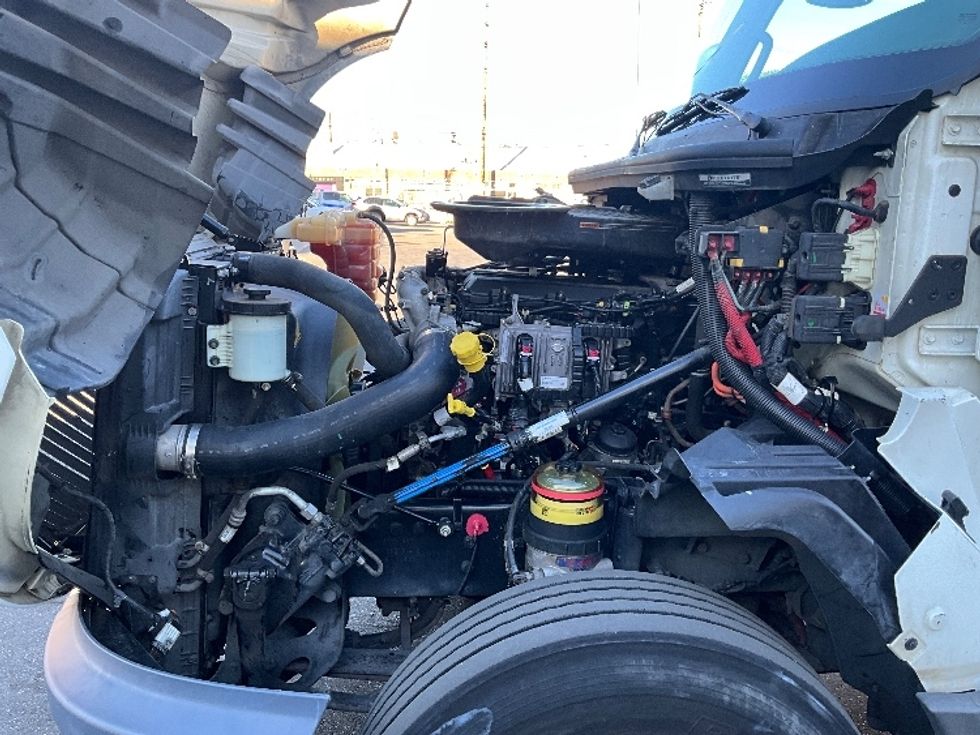 Day Cab Tractor-Heavy Duty Tractors-International-2019-LT625-Torrance-CA-200,802\n\t\tmiles-$ 23,750 - Image 16