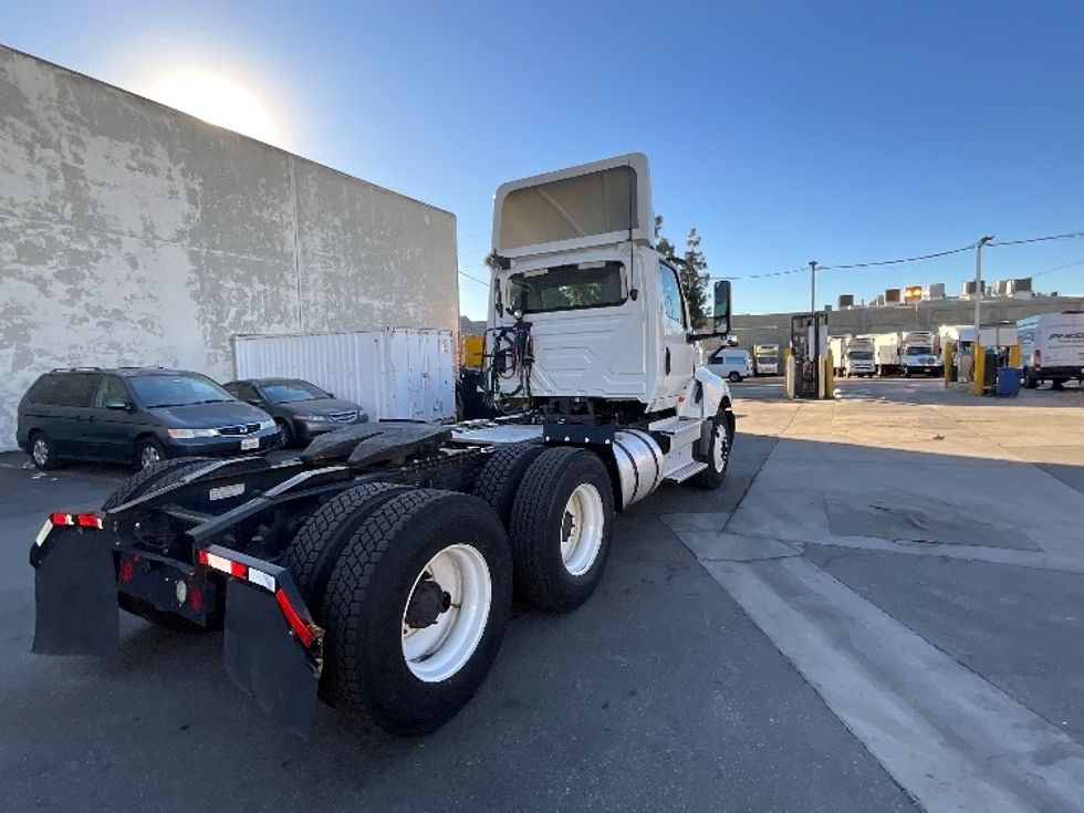Day Cab Tractor-Heavy Duty Tractors-International-2019-LT625-Torrance-CA-200,802\n\t\tmiles-$ 23,750 - Image 7