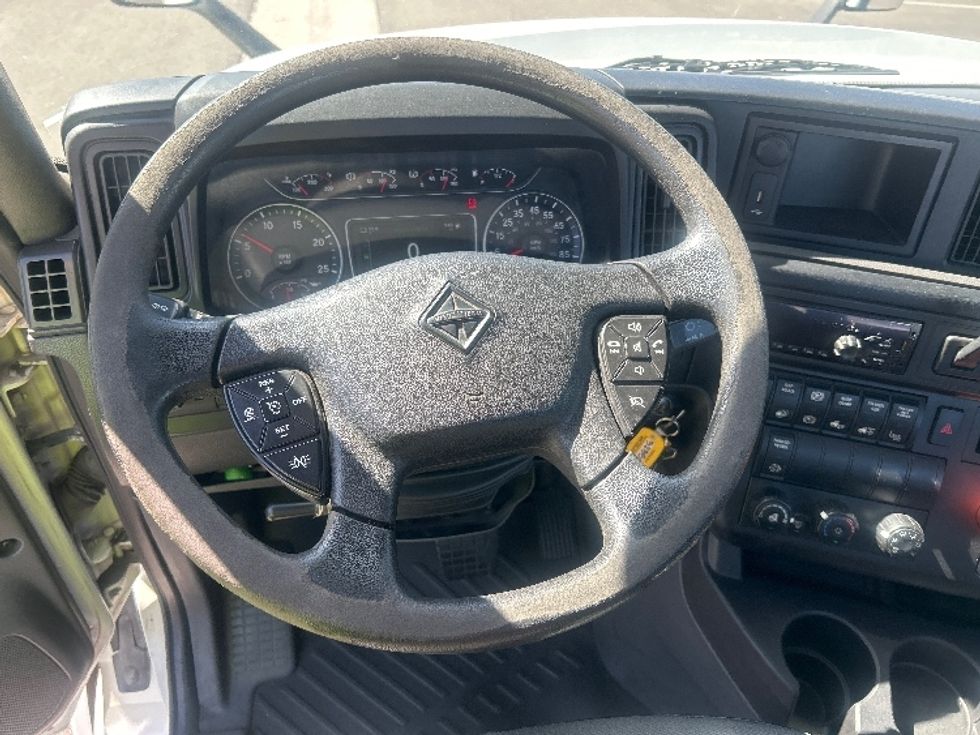 Day Cab Tractor-Heavy Duty Tractors-International-2019-LT625-Torrance-CA-233,919\n\t\tmiles-$ 27,750 - Image 11