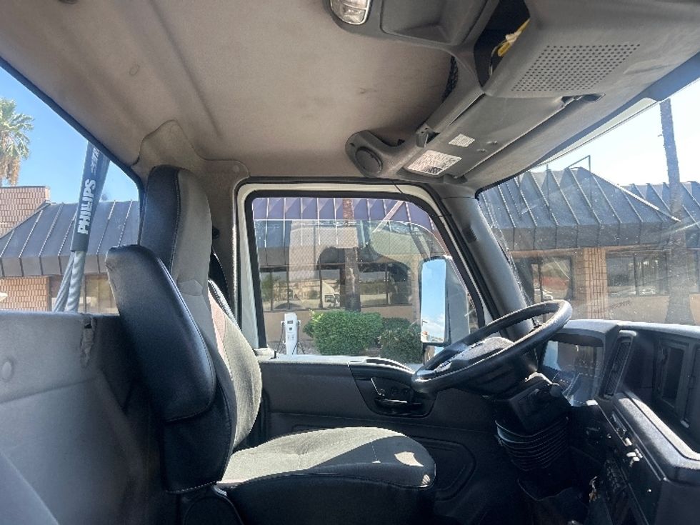 Day Cab Tractor-Heavy Duty Tractors-International-2019-LT625-Torrance-CA-233,919\n\t\tmiles-$ 27,750 - Image 14