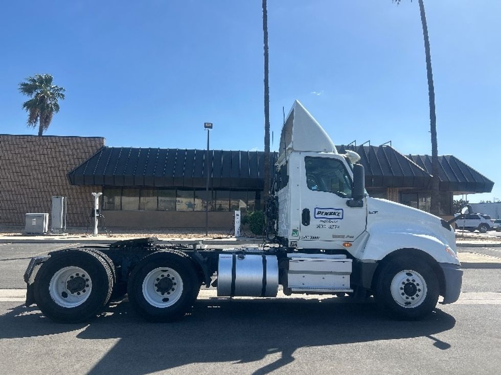 Day Cab Tractor-Heavy Duty Tractors-International-2019-LT625-Torrance-CA-233,919\n\t\tmiles-$ 27,750 - Image 8