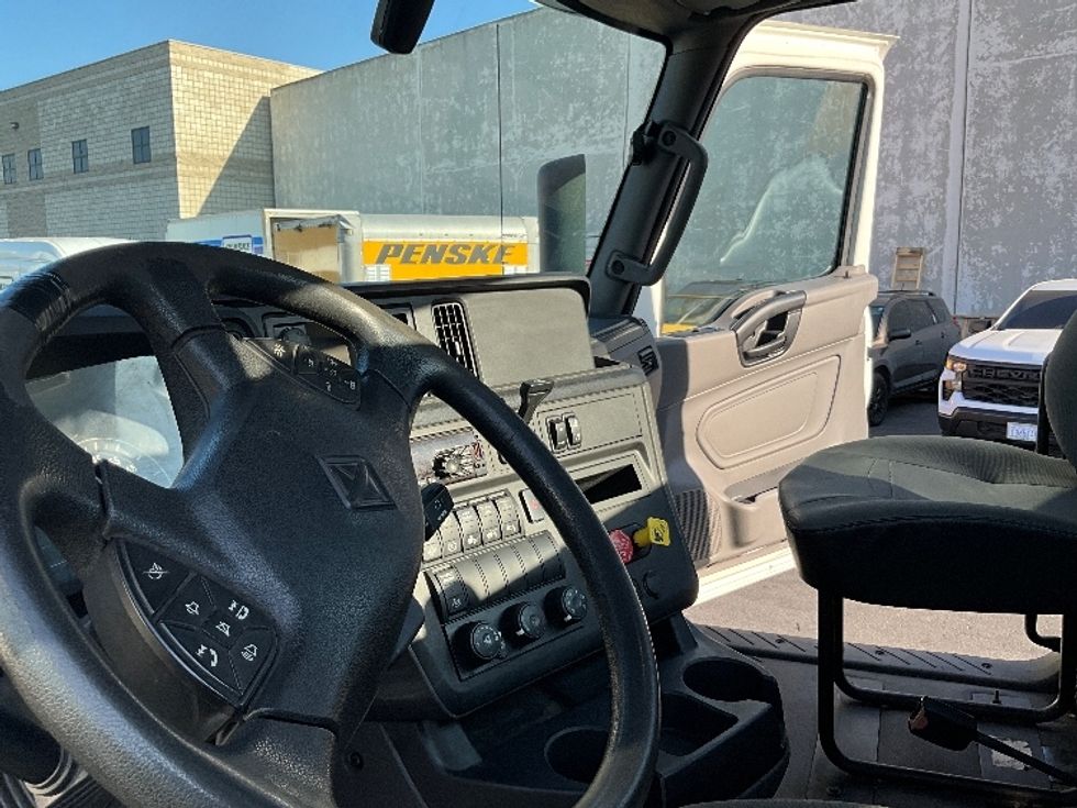 Day Cab Tractor-Heavy Duty Tractors-International-2019-LT625-Torrance-CA-24,760\n\t\tmiles-$ 33,750 - Image 10
