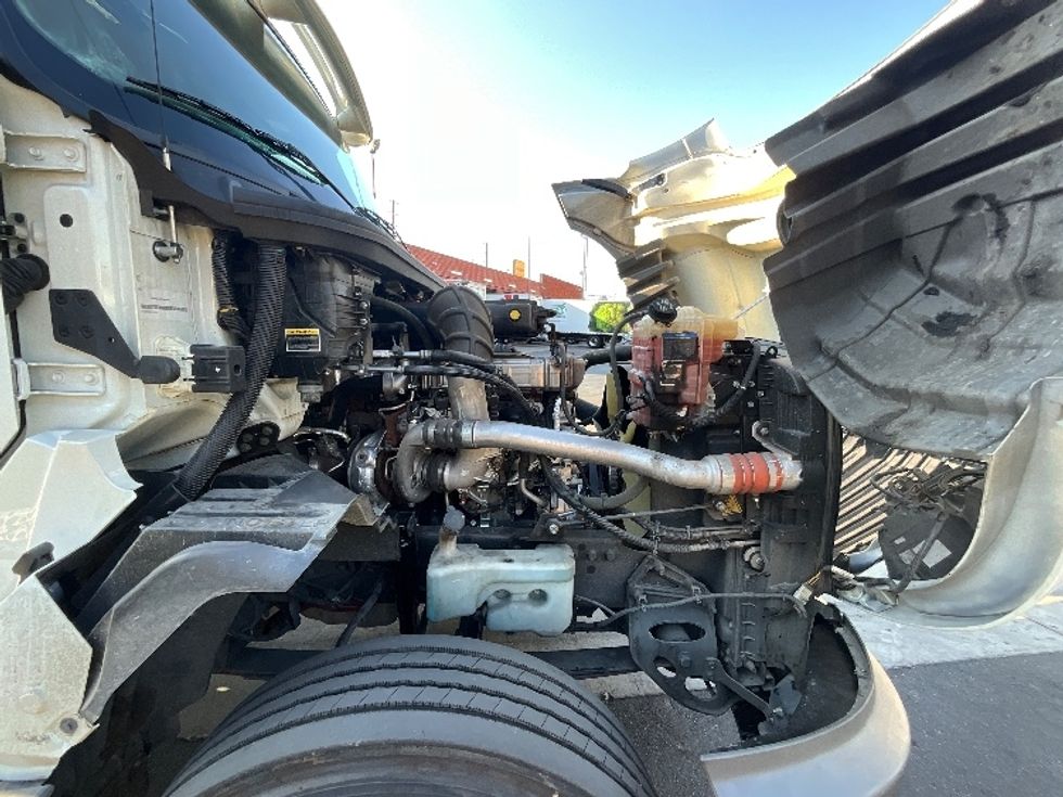 Day Cab Tractor-Heavy Duty Tractors-International-2019-LT625-Torrance-CA-24,760\n\t\tmiles-$ 33,750 - Image 15
