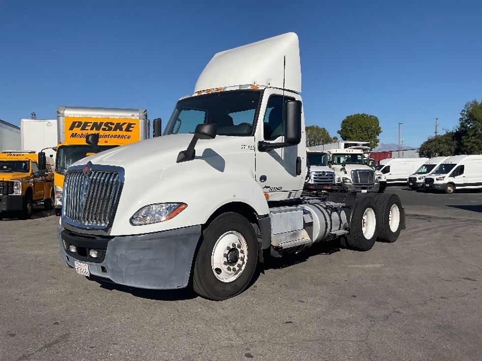 Day Cab Tractor-Heavy Duty Tractors-International-2019-LT625-Torrance-CA-254,778\n\t\tmiles-$ 26,000 - Image 3