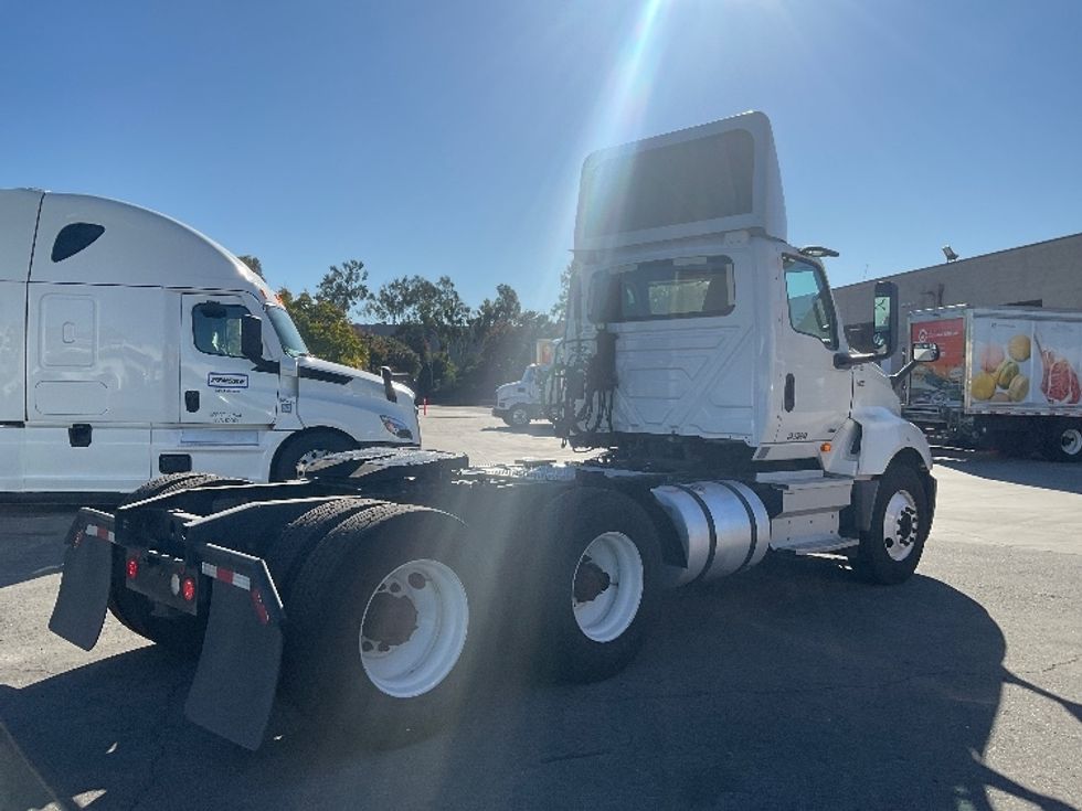 Day Cab Tractor-Heavy Duty Tractors-International-2019-LT625-Torrance-CA-254,778\n\t\tmiles-$ 26,000 - Image 7