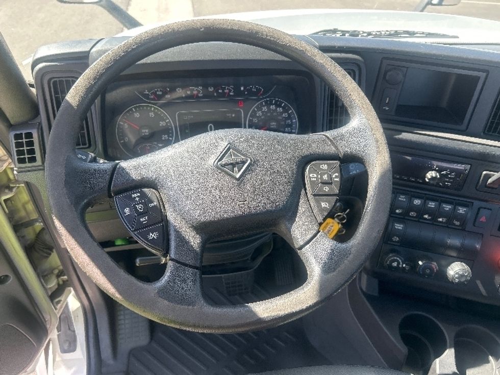 Day Cab Tractor-Heavy Duty Tractors-International-2019-LT625-Torrance-CA-256,824\n\t\tmiles-$ 27,500 - Image 11