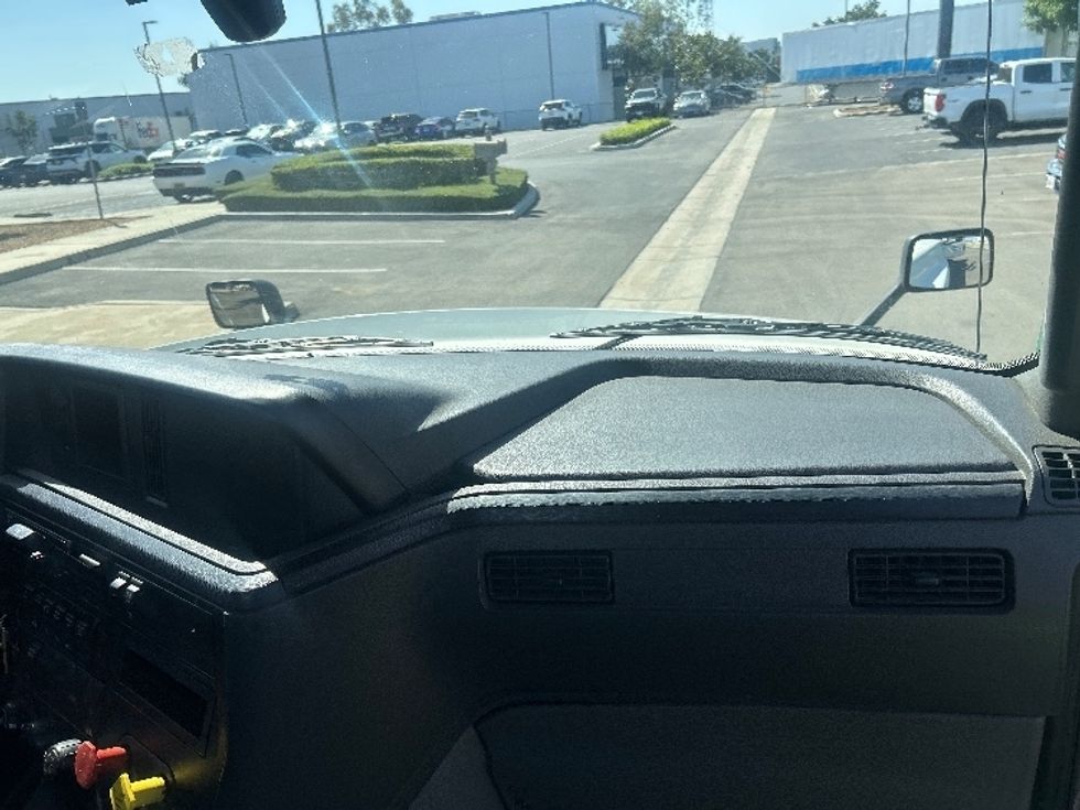 Day Cab Tractor-Heavy Duty Tractors-International-2019-LT625-Torrance-CA-256,824\n\t\tmiles-$ 27,500 - Image 13
