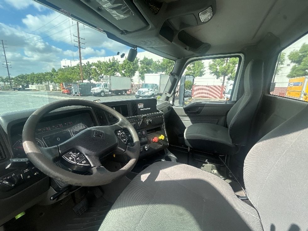 Day Cab Tractor-Heavy Duty Tractors-International-2019-LT625-Torrance-CA-276,483\n\t\tmiles-$ 27,500 - Image 10