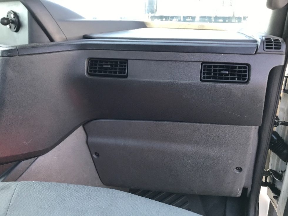 Day Cab Tractor-Heavy Duty Tractors-International-2019-LT625-Torrance-CA-326,716\n\t\tmiles-$ 30,750 - Image 13