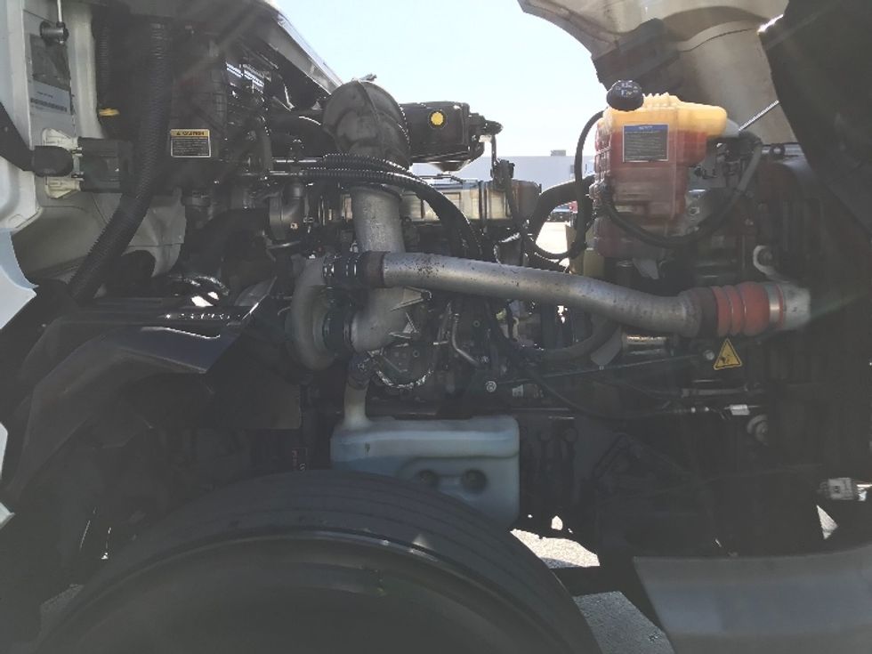 Day Cab Tractor-Heavy Duty Tractors-International-2019-LT625-Torrance-CA-326,716\n\t\tmiles-$ 30,750 - Image 15