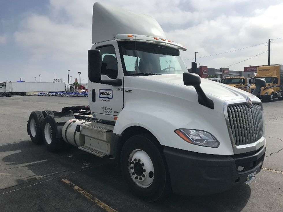 Day Cab Tractor-Heavy Duty Tractors-International-2019-LT625-Torrance-CA-579,245\n\t\tmiles-$ 23,250 - Image 1