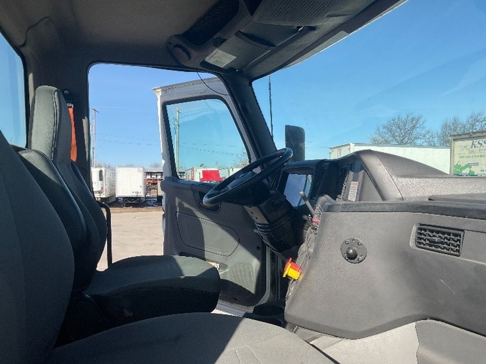 Day Cab Tractor-Heavy Duty Tractors-International-2019-LT625-Traverse City-MI-157,774\n\t\tmiles-$ 47,250 - Image 12