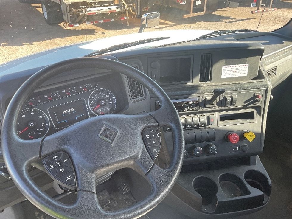 Day Cab Tractor-Heavy Duty Tractors-International-2019-LT625-Traverse City-MI-157,774\n\t\tmiles-$ 47,250 - Image 9