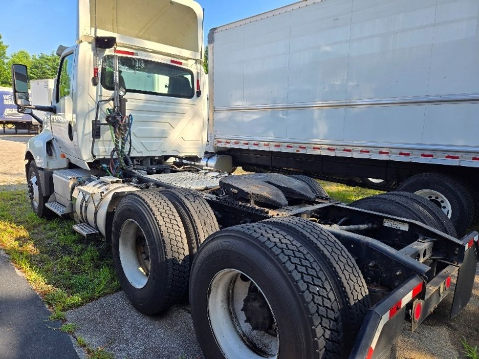 Day Cab Tractor-Heavy Duty Tractors-International-2019-LT625-Villa Rica-GA-328,266\n\t\tmiles-$ 12,000 - Image 4