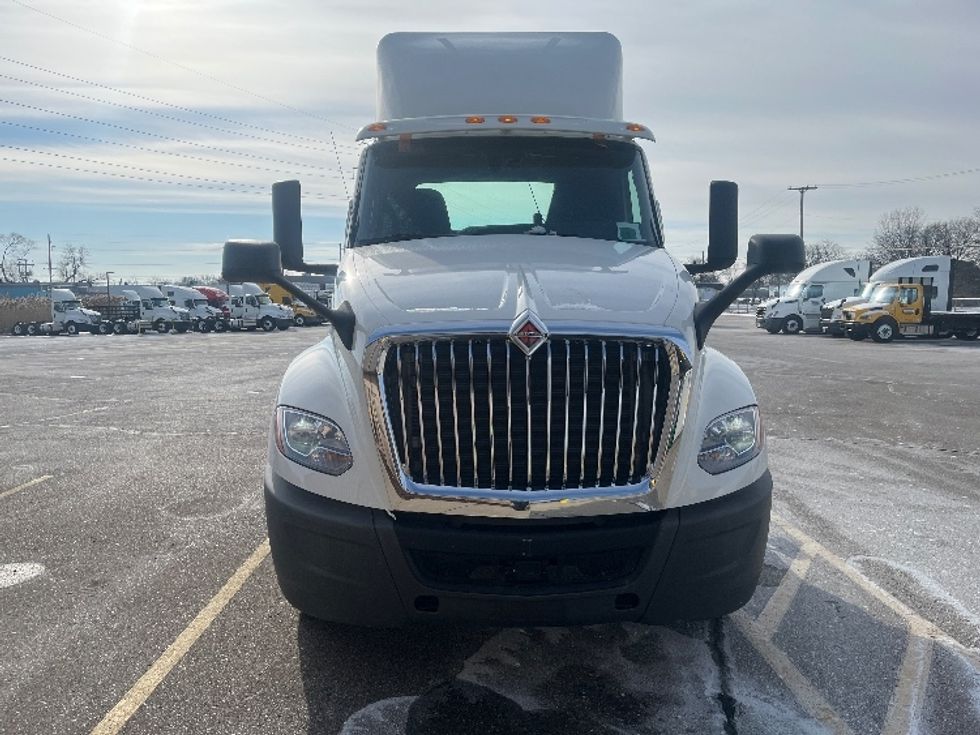 Day Cab Tractor-Heavy Duty Tractors-International-2019-LT625-Warren-MI-158,203\n\t\tmiles-$ 27,750 - Image 2