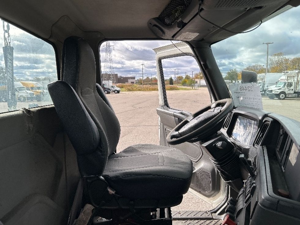 Day Cab Tractor-Heavy Duty Tractors-International-2019-LT625-Warren-MI-161,444\n\t\tmiles-$ 27,750 - Image 13