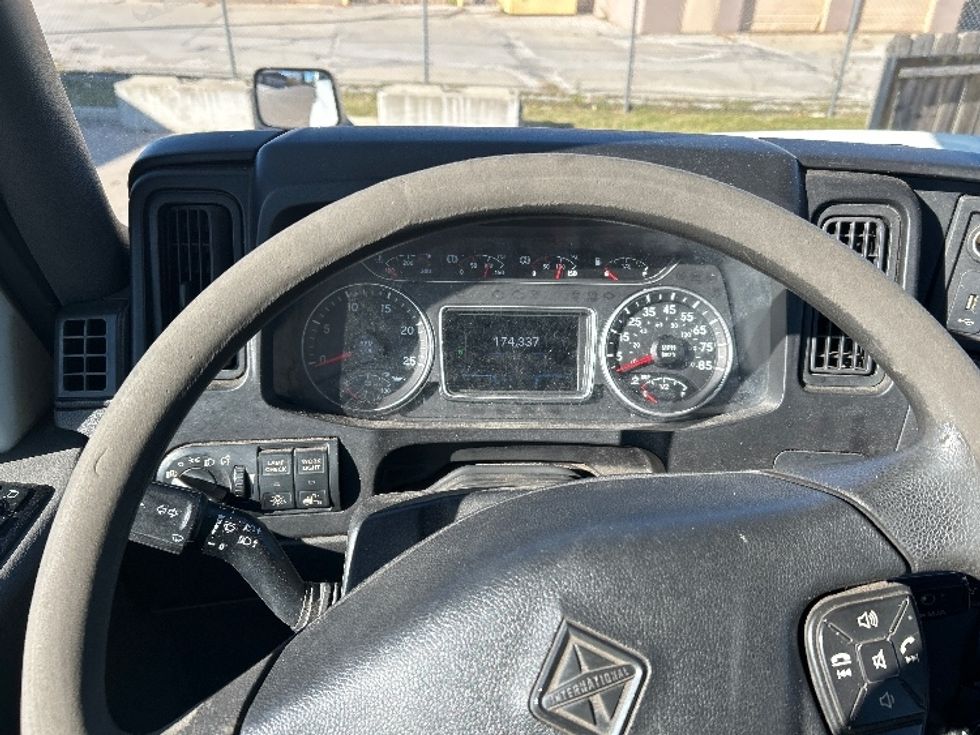 Day Cab Tractor-Heavy Duty Tractors-International-2019-LT625-Warren-MI-174,853\n\t\tmiles-$ 27,750 - Image 11