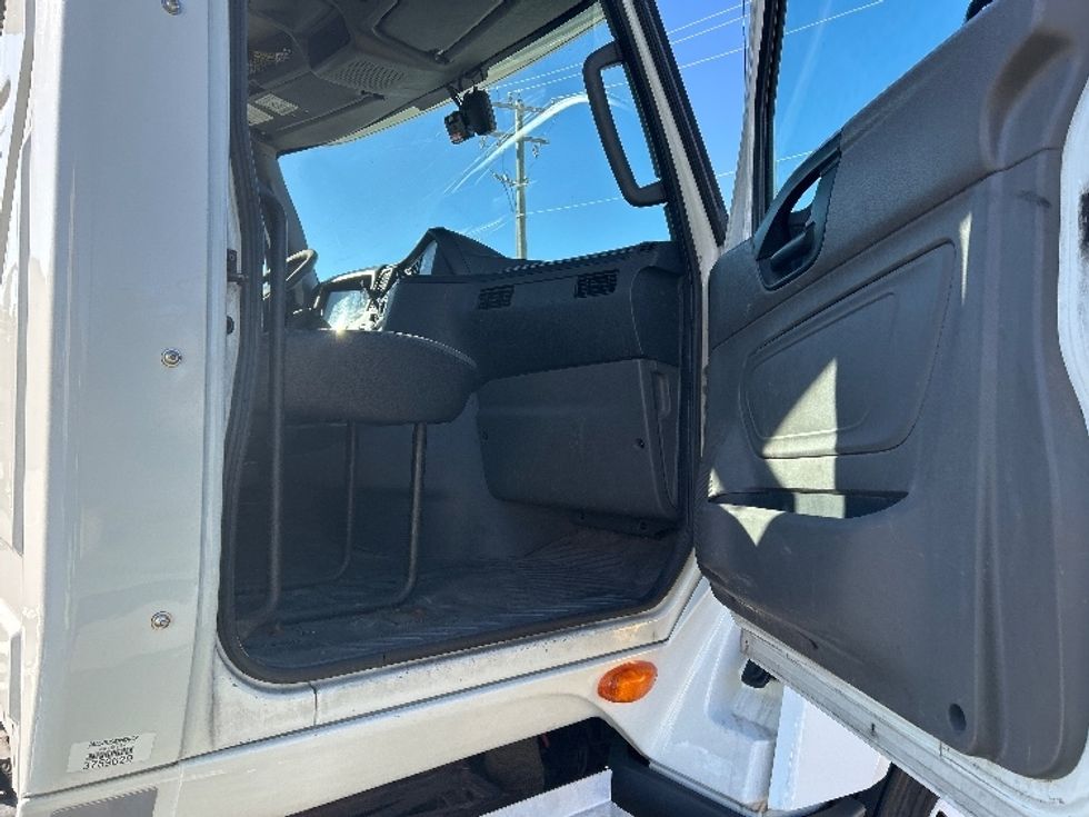 Day Cab Tractor-Heavy Duty Tractors-International-2019-LT625-Warren-MI-174,853\n\t\tmiles-$ 27,750 - Image 12