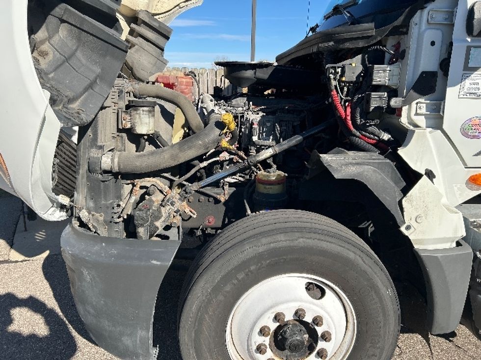 Day Cab Tractor-Heavy Duty Tractors-International-2019-LT625-Warren-MI-174,853\n\t\tmiles-$ 27,750 - Image 16