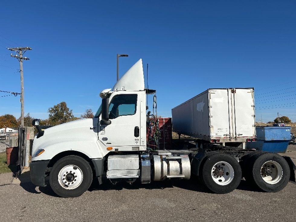 Day Cab Tractor-Heavy Duty Tractors-International-2019-LT625-Warren-MI-174,853\n\t\tmiles-$ 27,750 - Image 4