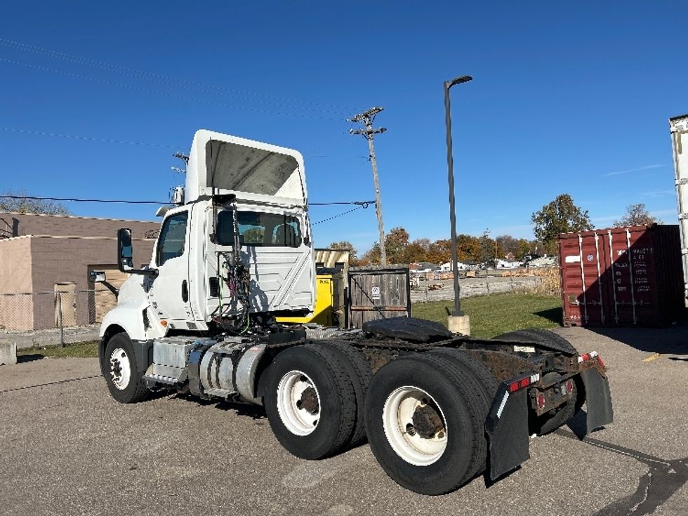 Day Cab Tractor-Heavy Duty Tractors-International-2019-LT625-Warren-MI-174,853\n\t\tmiles-$ 27,750 - Image 5