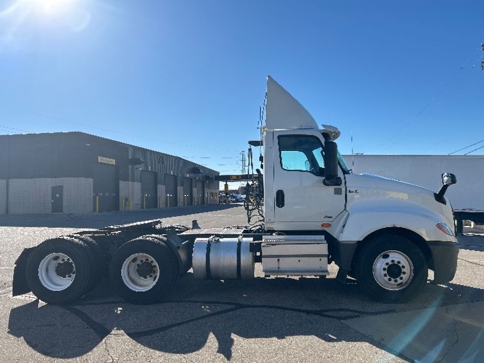 Day Cab Tractor-Heavy Duty Tractors-International-2019-LT625-Warren-MI-174,853\n\t\tmiles-$ 27,750 - Image 8