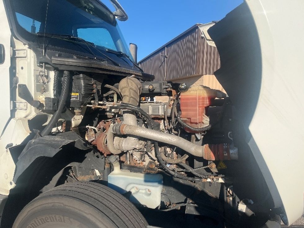 Day Cab Tractor-Heavy Duty Tractors-International-2019-LT625-Warren-MI-176,004\n\t\tmiles-$ 27,750 - Image 15