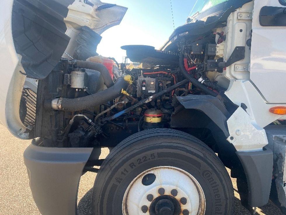 Day Cab Tractor-Heavy Duty Tractors-International-2019-LT625-Warren-MI-176,004\n\t\tmiles-$ 27,750 - Image 16