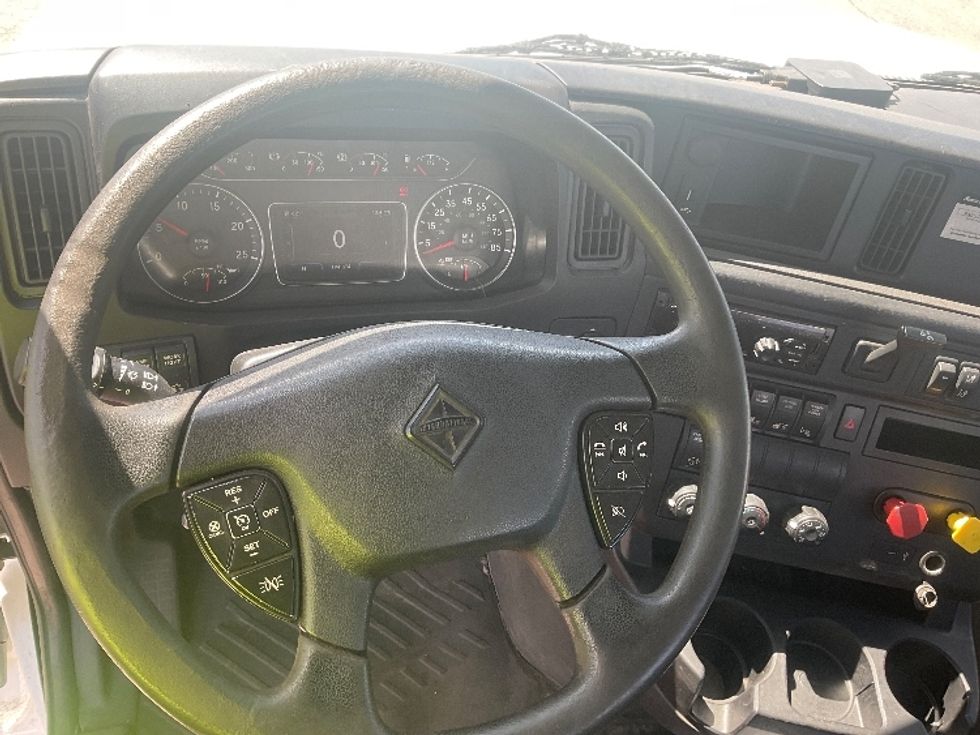 Day Cab Tractor-Heavy Duty Tractors-International-2019-LT625-Warren-MI-194,874\n\t\tmiles-$ 27,500 - Image 11