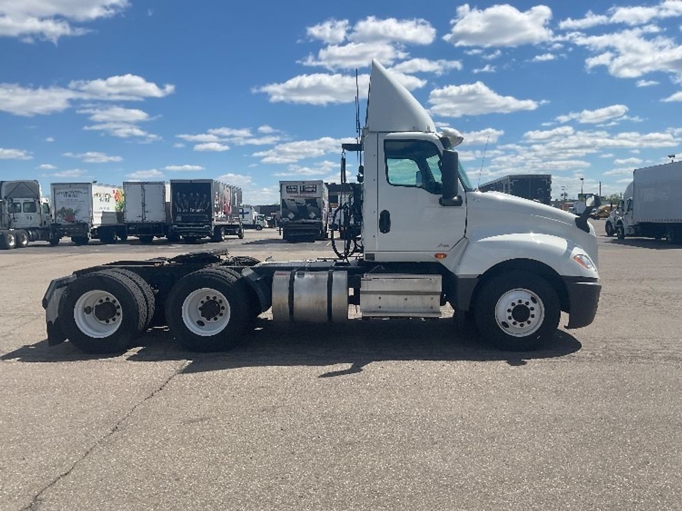 Day Cab Tractor-Heavy Duty Tractors-International-2019-LT625-Warren-MI-194,874\n\t\tmiles-$ 27,500 - Image 8