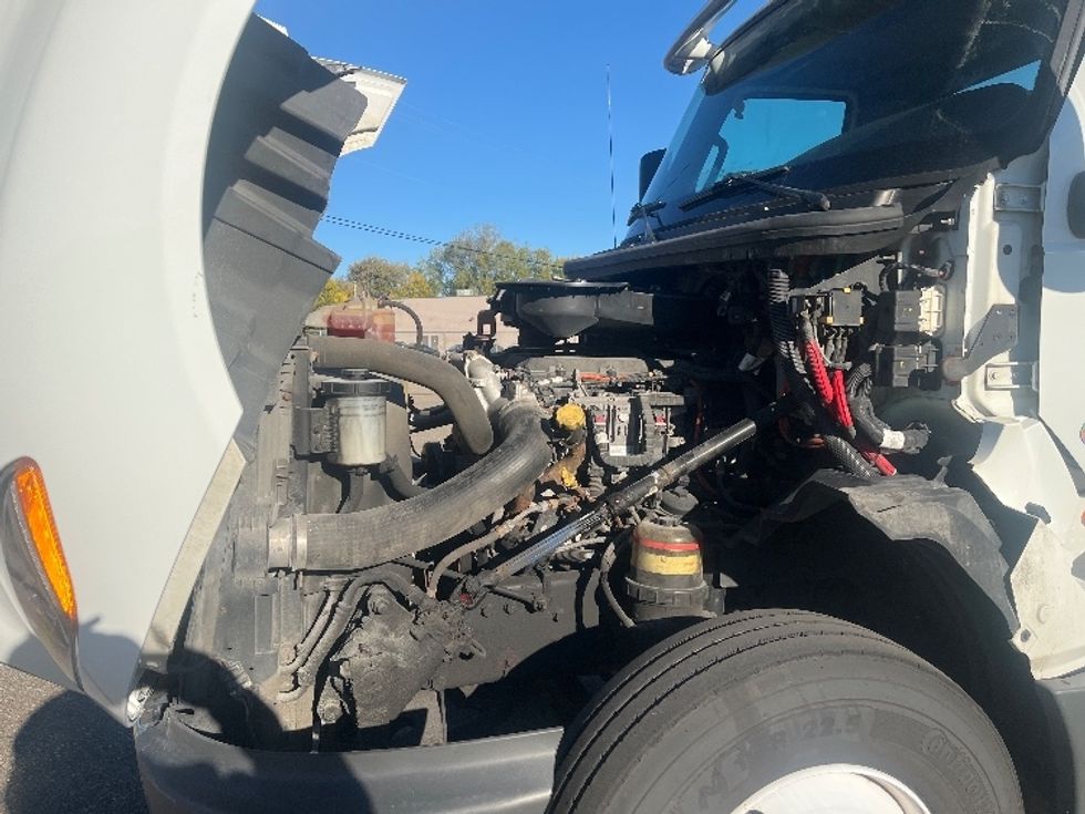 Day Cab Tractor-Heavy Duty Tractors-International-2019-LT625-Warren-MI-196,060\n\t\tmiles-$ 27,750 - Image 16