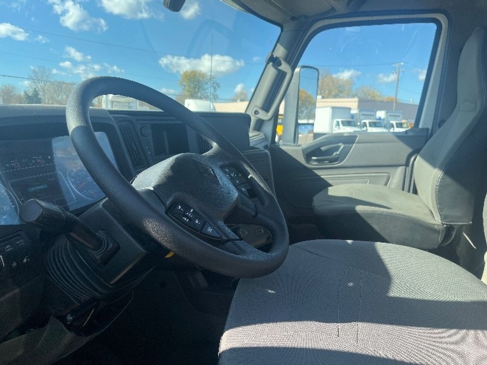 Day Cab Tractor-Heavy Duty Tractors-International-2019-LT625-Warren-MI-212,409\n\t\tmiles-$ 30,250 - Image 10