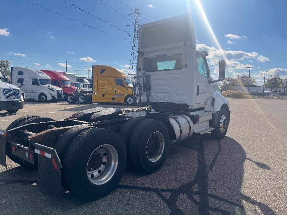 Day Cab Tractor-Heavy Duty Tractors-International-2019-LT625-Warren-MI-212,409\n\t\tmiles-$ 30,250 - Image 7