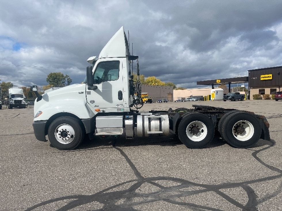 Day Cab Tractor-Heavy Duty Tractors-International-2019-LT625-Warren-MI-218,456\n\t\tmiles-$ 27,750 - Image 10