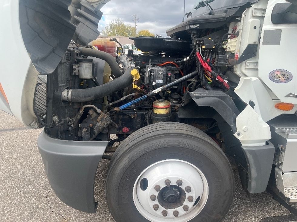 Day Cab Tractor-Heavy Duty Tractors-International-2019-LT625-Warren-MI-218,456\n\t\tmiles-$ 27,750 - Image 15
