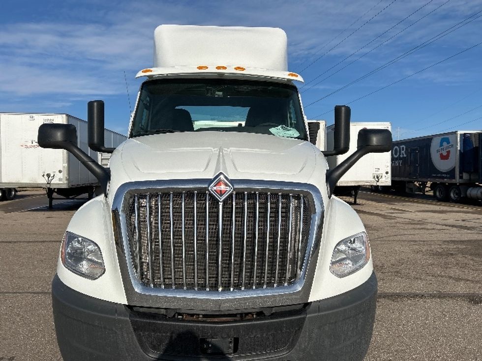 Day Cab Tractor-Heavy Duty Tractors-International-2019-LT625-Warren-MI-236,587\n\t\tmiles-$ 24,500 - Image 2