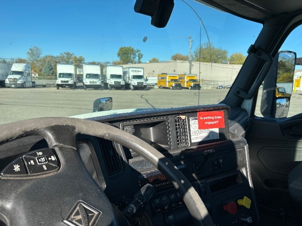 Day Cab Tractor-Heavy Duty Tractors-International-2019-LT625-Warren-MI-756,440\n\t\tmiles-$ 20,000 - Image 10