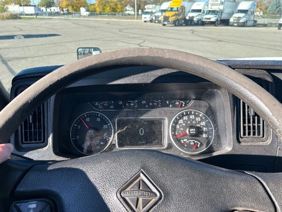Day Cab Tractor-Heavy Duty Tractors-International-2019-LT625-Warren-MI-756,440\n\t\tmiles-$ 20,000 - Image 11