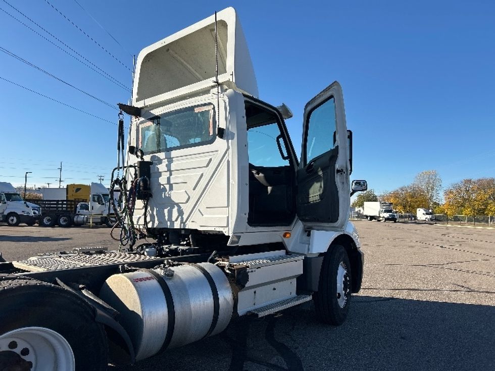 Day Cab Tractor-Heavy Duty Tractors-International-2019-LT625-Warren-MI-756,440\n\t\tmiles-$ 20,000 - Image 12